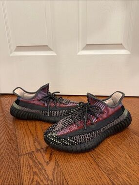 Adidas Yeezy Boost 350 V2 Yecheil sneakers - Men’s US 8.5 (Women’s US 9.5)
